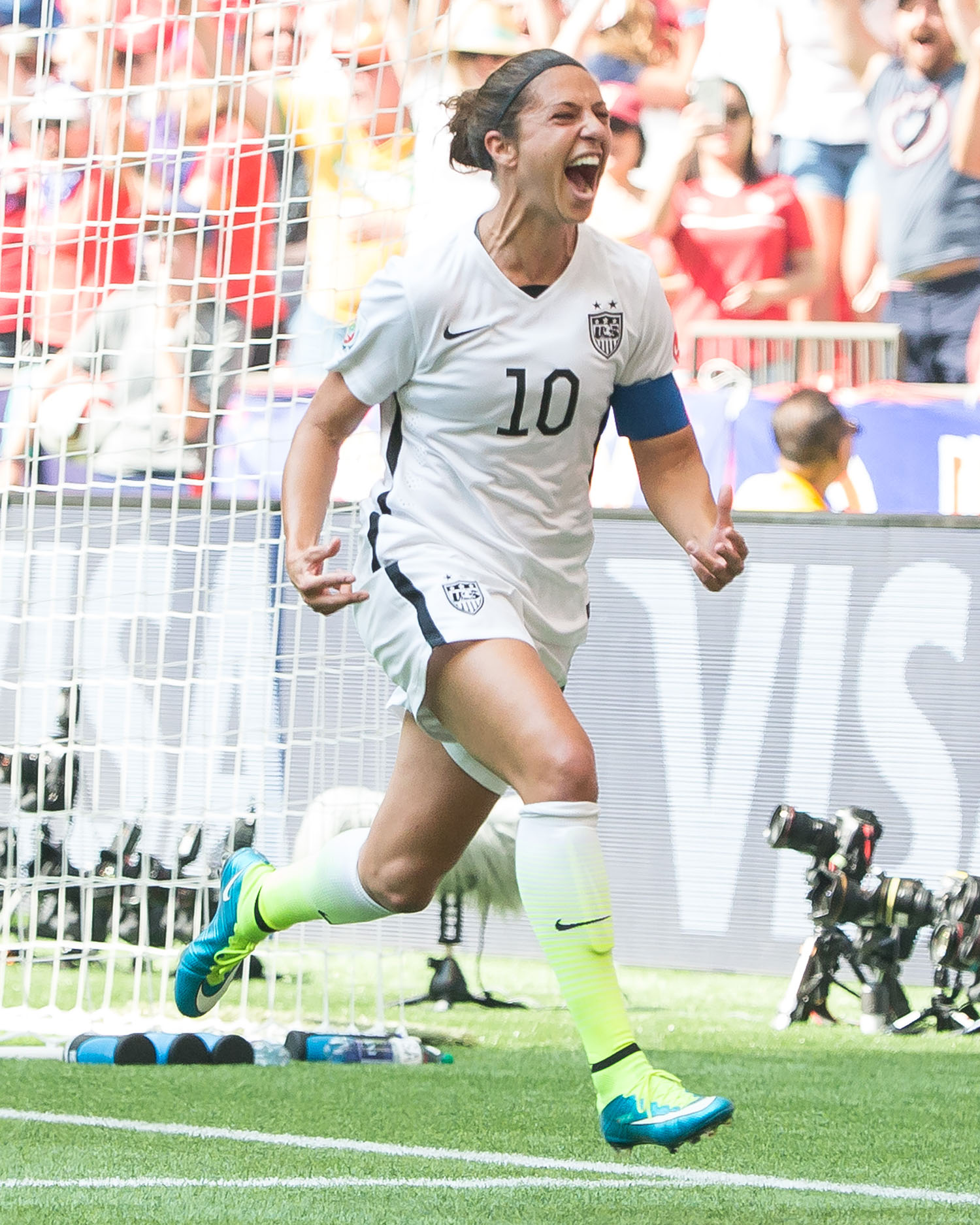 Carli Lloyd playing for the USWNT.